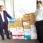 原子力空母の横須賀母港化拒否・配備撤回求める署名首相亭提出(首相官邸)