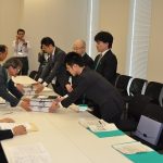 ＣＶ２２オスプレイの横田基地配備問題にかかわる申し入れ交渉が行われる