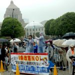 安倍政権の退陣を要求する6・10国会前大行動　2万7000人が参加